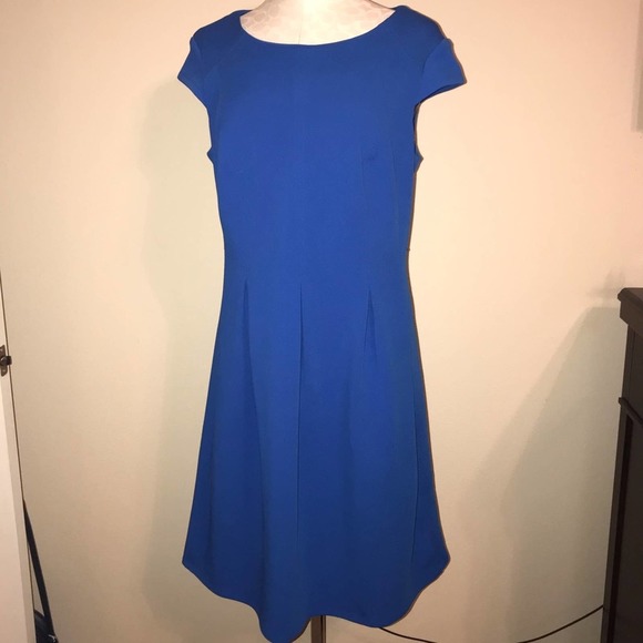 Shelby & Palmer Dresses & Skirts - Shelby + Palmer blue cap sleeved dress size 16